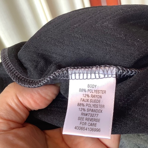 Candie’s Gray Zig-Zag Mini Skirt Pull On with Faux Suede Waist Band Small - Picture 9 of 9